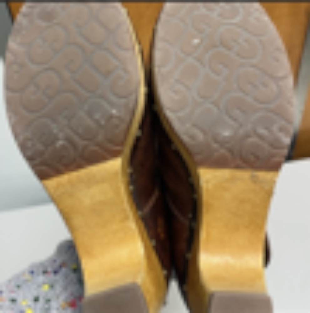 Boots - Picture 6 of 7